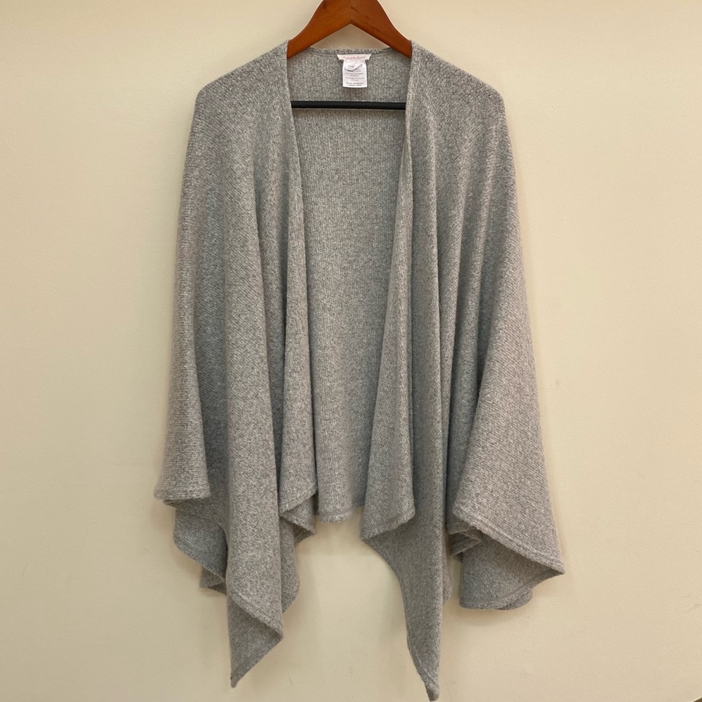 Ingrid & Isabel Maternity Poncho Shrug